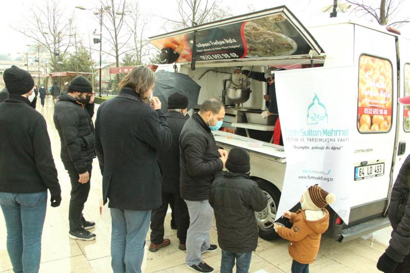 We Offered Sweets, Books and Water at Fatih Mosque in Regâb Kandili