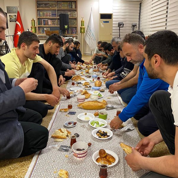 Antalya temsilciliğimizde sahur programı yapıldı.