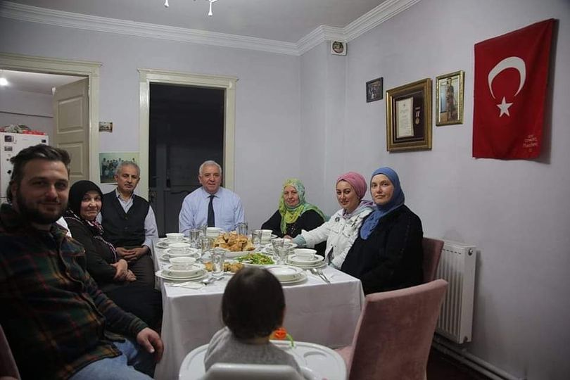 trabzon  temsilciliğimiz  Trabzon’da şehit aileye ziyarette bulunarak iftar sofrasında bir araya geldi.